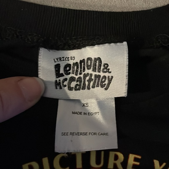 Long sleeve t-shirt “Lucy in the Sky with diamonds”. - Picture 4 of 5